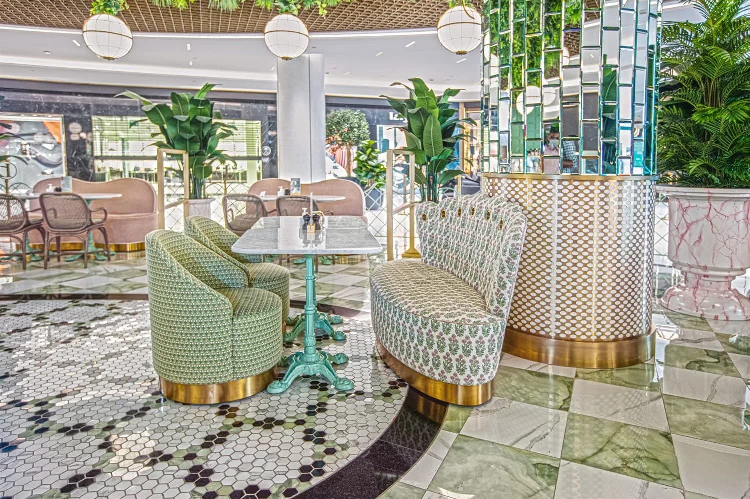 Laduree — Restaurant interior design by Rectangle Interiors, Yas Mall, Abu Dhabi