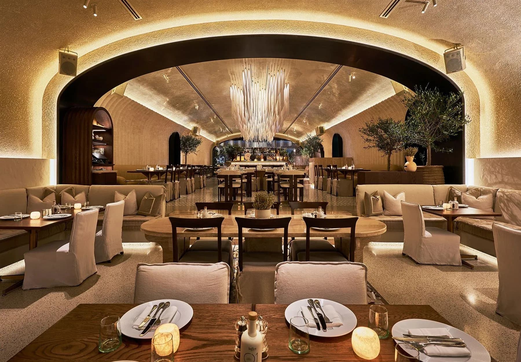 Tashas — Restaurant interior by Rectangle Interiors, Galleria Mall, Al Wasl Road, Dubai
